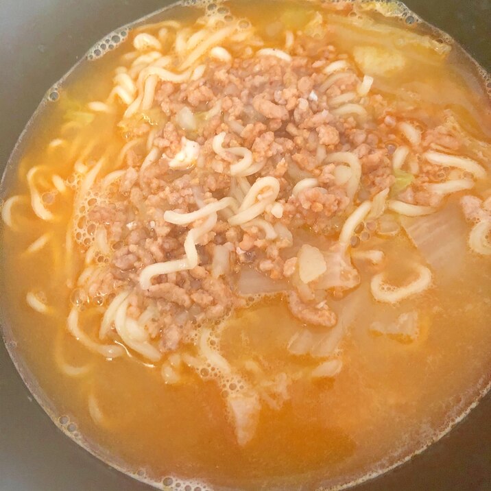 坦々麺ラーメン